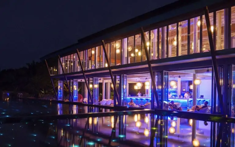 Airclos S55 Bi-fold doors. Laguna Bar, Kuramathi Island Resort, Maldives